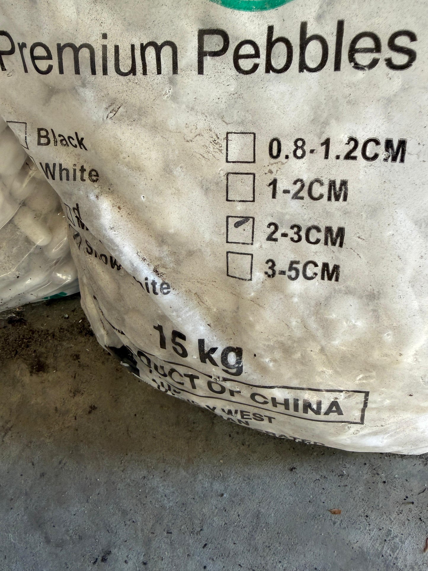White Pebbles Decorative (2-3 cm)